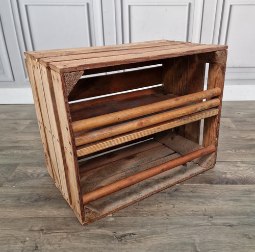 Vintage wooden crate shelf - wooden,
