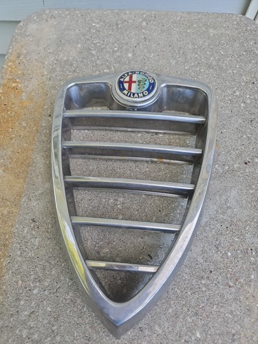 Grille alfa romeo - romeo, gt