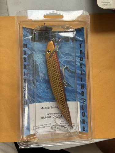 Vintage new old stock fishing - new,
