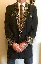 TEDDY BOY DRAPE JACKET . BLACK WITH LEOPARDSKIN VELVET ROLL COLLAR . SIZE 48 .