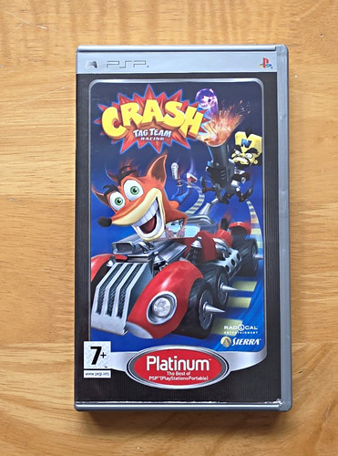 Crash tag team racing - crash, (psp)