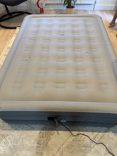 Sealy fortech queen sized - sealy,
