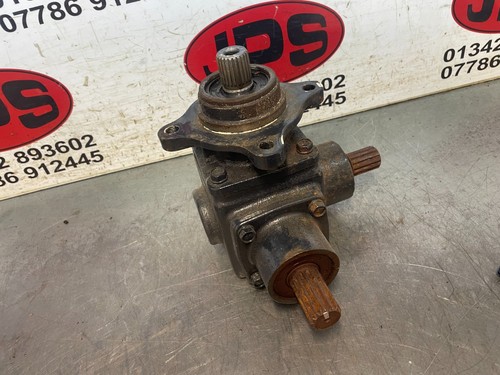 Primary deck drive gearbox