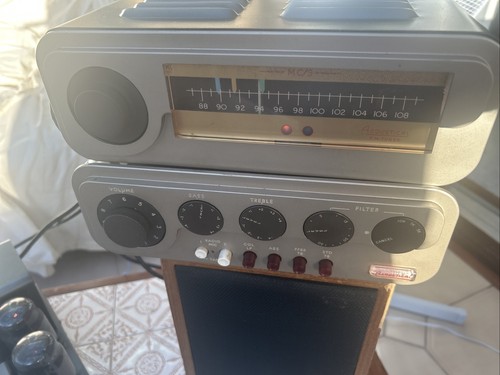 Quad valve amplifier very - in,