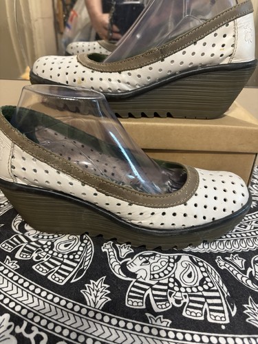 Fly london off white shoes - london,