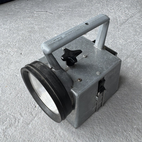 Bardic lamp battery not - bardic,