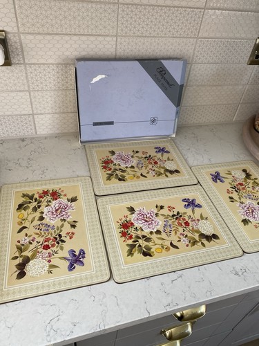 Pimpernel place mats 4 - place, x