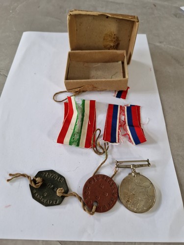 Genuine ww2 medal box with - in,
