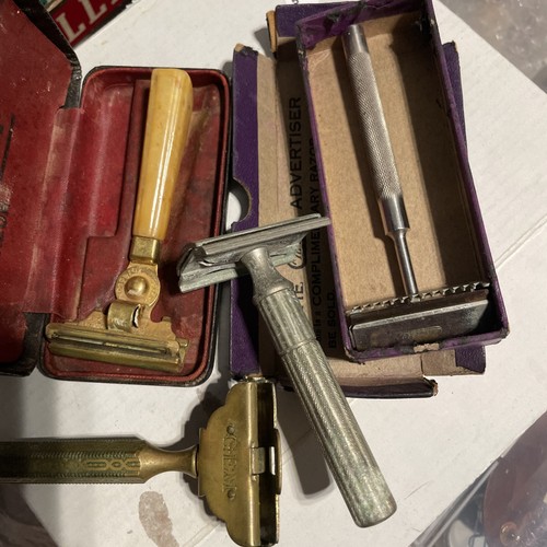 Vintage safety razors - razors, -estate