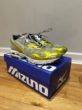 Mizuno Wave Rider 10 × One