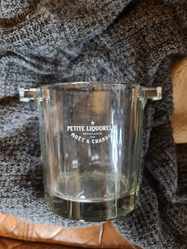 Vintage petite liquorelle moet - petite,