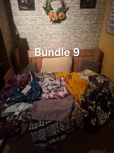 Ladies bundle clothes size - of,
