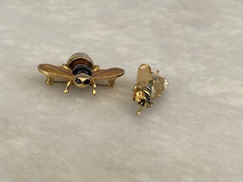 Bundle two brooches - two, insect