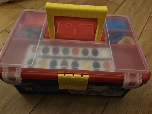 Child art carry case with - child's,