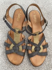 Lotus Leather Sandals. Size 6 New