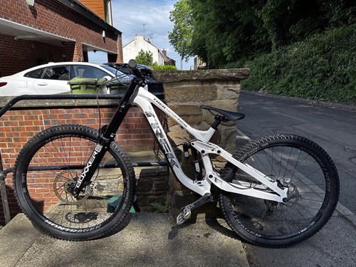 Trek session x01 2024 - trek,