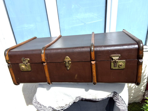 Large vintage brown steamer - large,