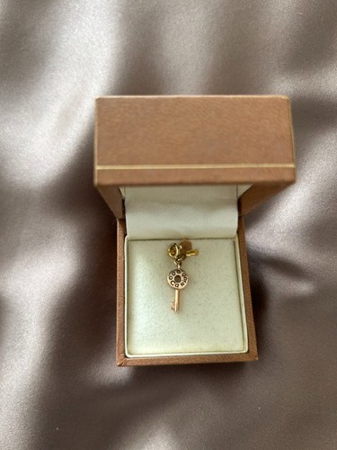 9ct hallmarked rose - hallmarked,