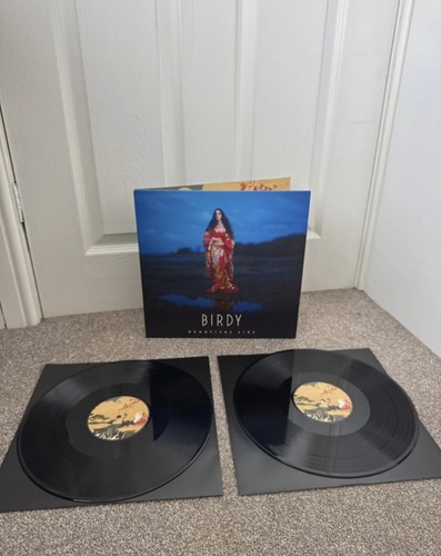Birdy beautiful lies black - -,