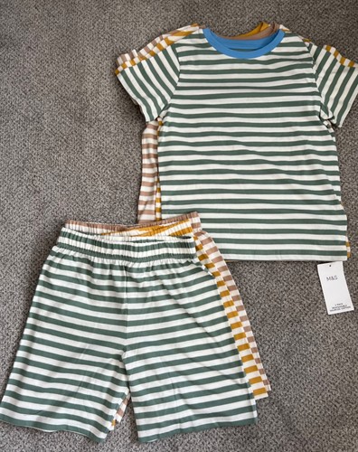 Bnwt boys multicoloured - m&s,