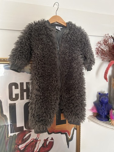 Beau loves fluffy pram suit - loves,