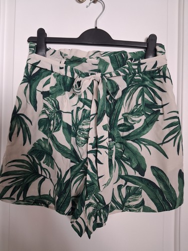 Tropical fern print shorts - tropical,