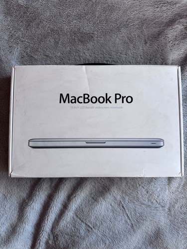 Macbook pro box - pro, only