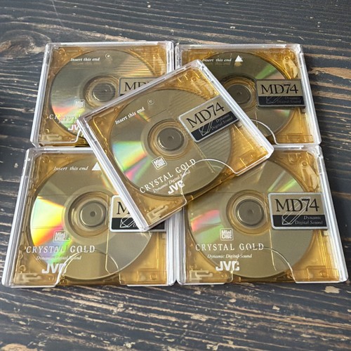 Minute jvc minidiscs in - 74,