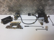 BMW E30 316 1987 3 Series Complete LHS Door Handle Set - Lock catch etc 19247899