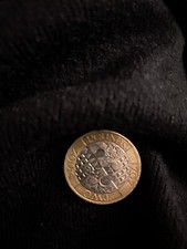 Rare 2 Pound Coin With Minting