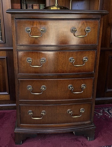 Small mahogany bow front chest - bow,