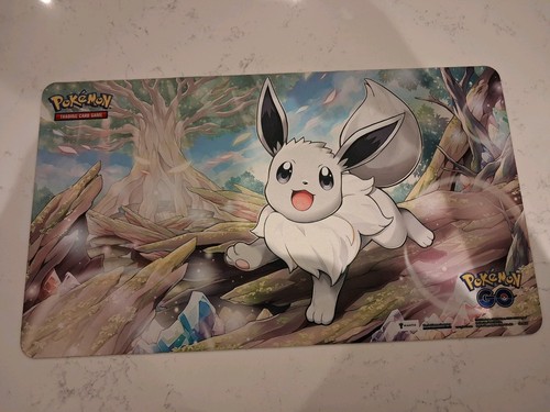 Pokemon tcg eevee play mat - play,