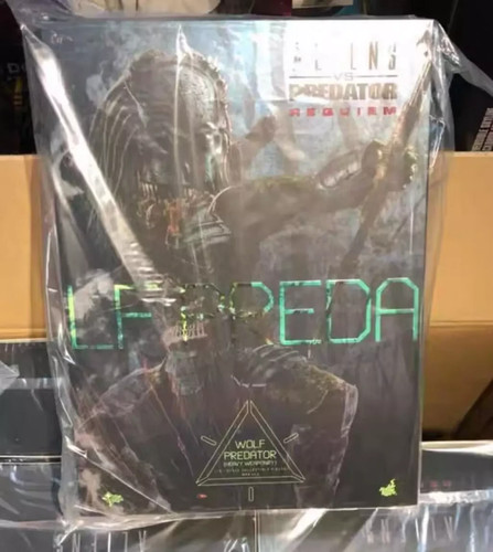 New hot toys - new,