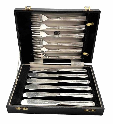 Silver plated fish cutlery - plated,