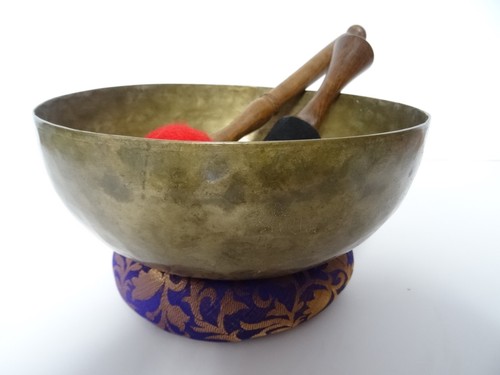 Large antique jambati - antique, 8.5"