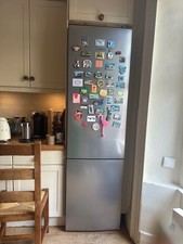 Bosch Freestanding 60/40 split Fridge Freezer Silver KGV36VLEAG Nearly new.