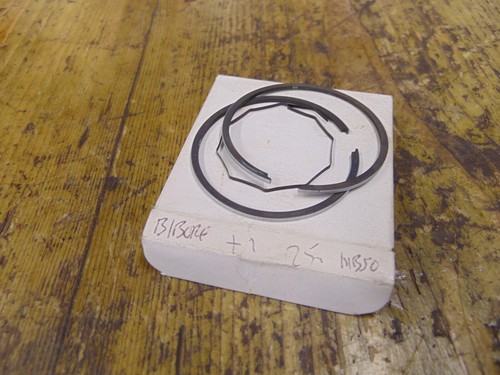 Replacement piston rings for - replacement,