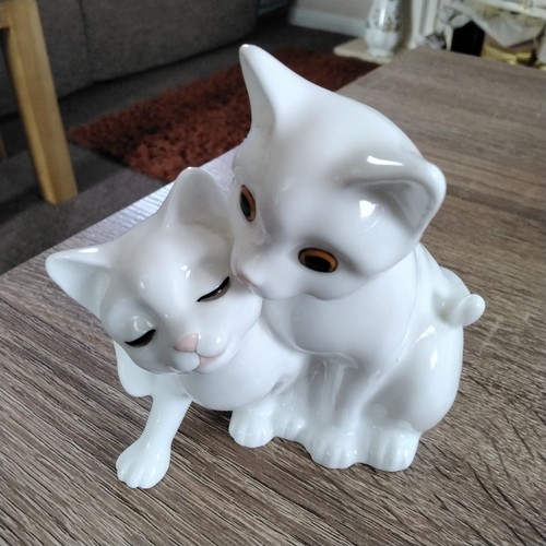 Royal osborne cats - royal,