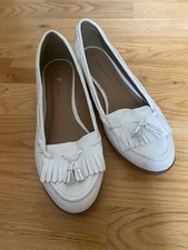 Ladies ivory, fringe detail moccasin shoes "New Look" UK size 5