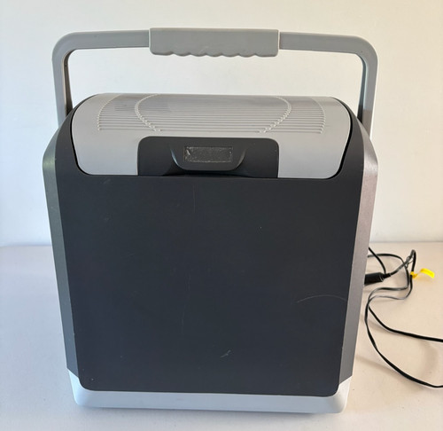 Halfords 12v hot cold - 12v,