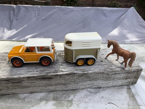 Schleich horse trailer 40185 - horse,