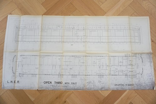 Lner open third carriage - third,
