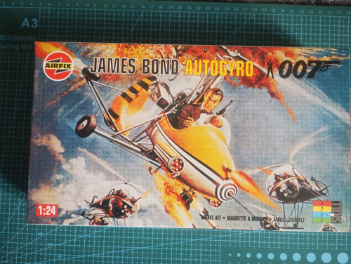 James bond autogyro 24 - bond,