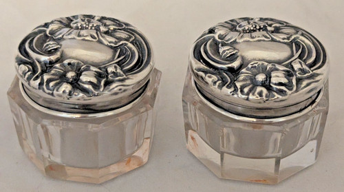 Art nouveau repousse - nouveau,