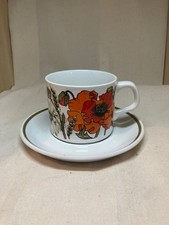 J & G Meakin Poppy Plates Cups