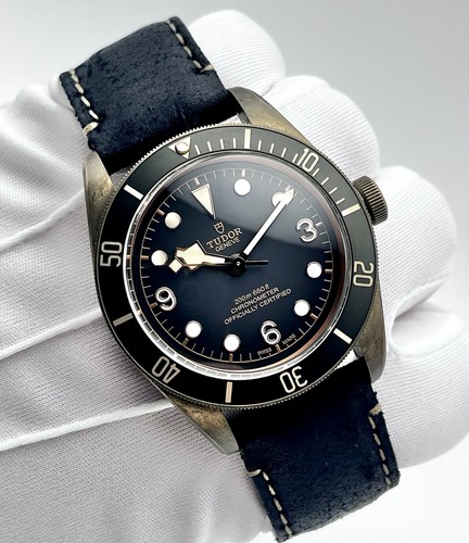 Tudor black bay bronze 43mm - tudor,