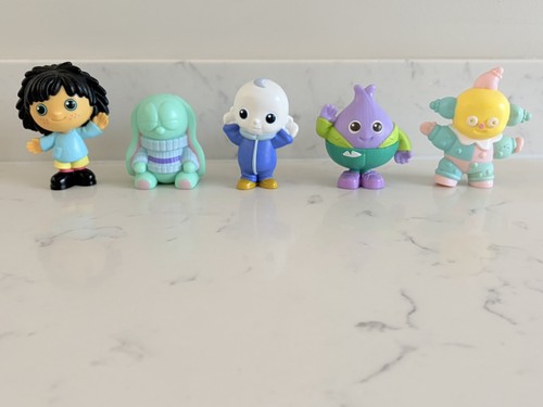 Moon and figure set - me,