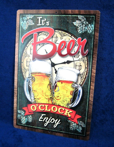 Beer clock full color - it's, o'clock