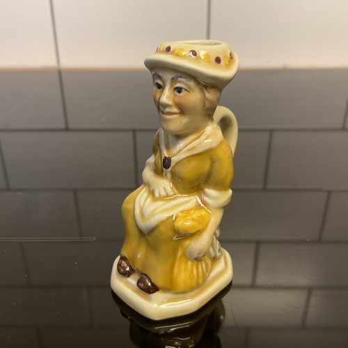 Toby jug wood potters - jug, of