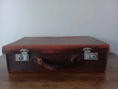 Small vintage brown leather - vintage,